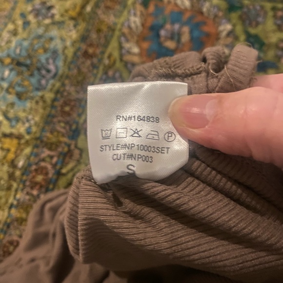 Angel LA brown top and shirt size small - Picture 6 of 6